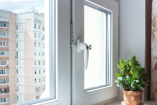 Пластиковые окна Добрянка цена от 3145 руб.